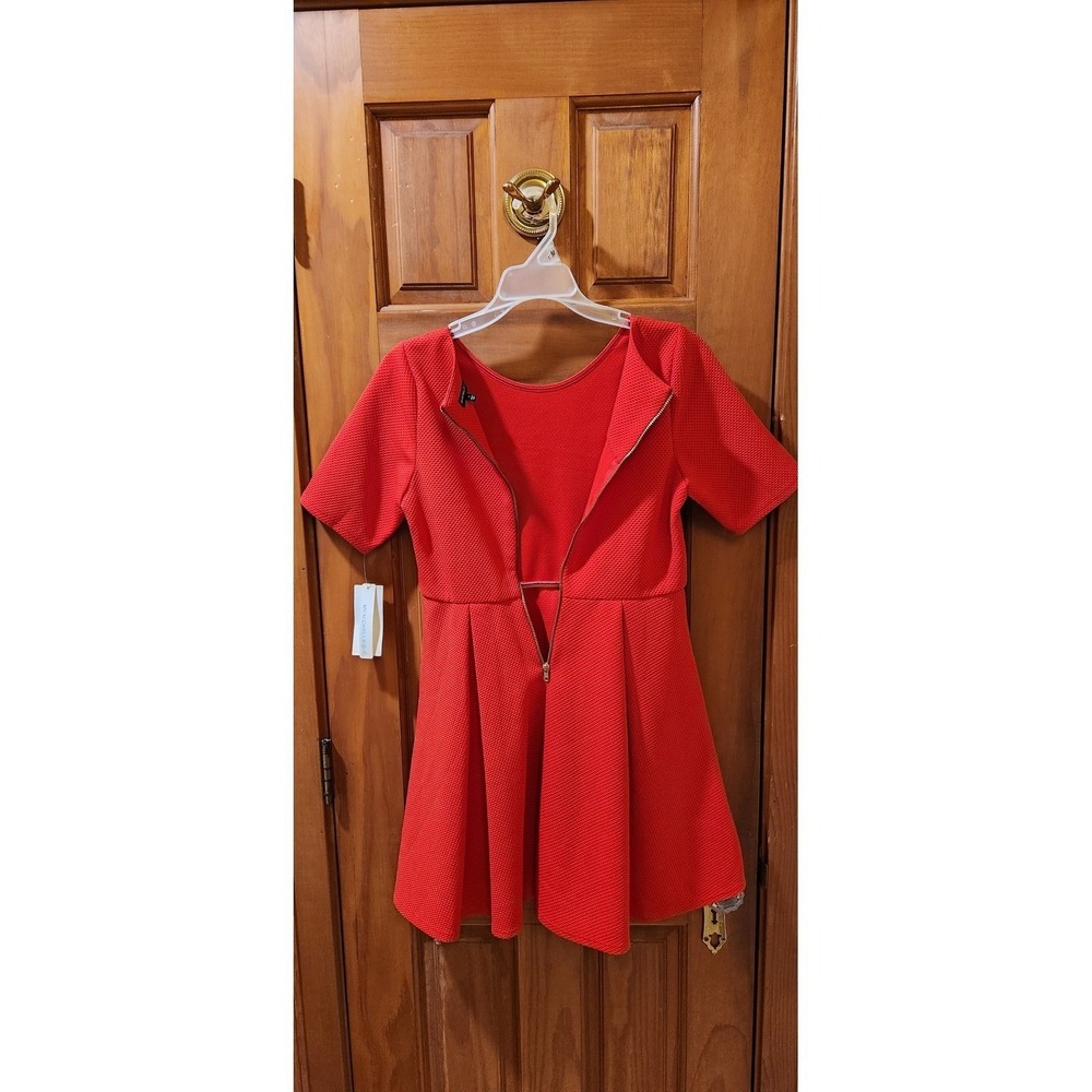 My Michelle Girls Red Textured Knit Short Sleeve Skater Dress Size 14 NWT - Picture 4 of 6